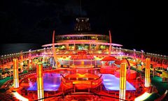 ทัวร์เรือสำราญ เกาะโคโคเบย์ ชมหลุมน้ำซิโนเต้ สนุกกับกิจกรรมต่างๆบนเรือ Royal Caribbean Icon of the Seas