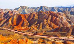 ทัวร์จีน เส้นทางสายไหม บินตรงตุนหวง ซีหนิง หุบเขาสายรุ้งจางเย่ เนินทรายจันทร์เสี้ยว กำแพงเมืองจีนด่านเจียยวี่กวน ไม่เข้าร้านรัฐบาล