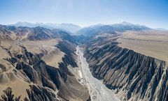 ทัวร์จีน ซินเจียงเหนือ อูรูมูฉี อีหนิง โบ๋เล่อ แกรนด์แคนยอนตู๋ซานสือ สวน TIAN E QUAN ไม่เข้าร้านรัฐบาล