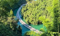 ทัวร์จีน บินตรงเอินซือ อุทยานซือจื่อกวน ถ้ำเถิงหลง ล่องเรือแกรนด์แคนยอนผิงซาน ไม่เข้าร้านรัฐบาล