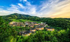 ทัวร์จีน เซียะเหมิน ซัวเถา เกาะกู่ล่างอวี่ เมืองโบราณแต้จิ๋ว หมู่บ้านดินโบราณหย่งติ้ง เมืองโบราณจางโจว ไม่เข้าร้านรัฐบาล