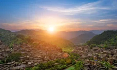 ทัวร์จีน บินตรงกุ้ยหลิน สวนกุหลาบพันปีเขตจินโป หมู่บ้านแม้วซีเจียง เขาหรูอี้ เขางวงช้าง ไม่ลงร้านรัฐบาล