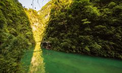 ทัวร์จีน ฉงชิ่ง เอินซือ ผิงซานแกรนด์แคนยอน ถ้ำเถิงหลง รถไฟทะลุตึก ล่องเรือมังกรแม่น้ำก้งสุ่ย ไม่เข้าร้านรัฐบาล