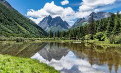 ทัวร์จีน ฉงชิ่ง เฉิงตู ภูเขาสี่ดรุณี อุทยานหลุมฟ้า สวน MANHUA นั่งรถไฟทะลุตึก ไม่เข้าร้านรัฐบาล