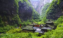 ทัวร์จีน ฉงชิ่ง อู่หลง อุทยานแห่งชาติหลุมฟ้า เมืองโบราณหลงเหมินฮ่าว อุทยานเขานางฟ้า ไม่เข้าร้านรัฐบาล