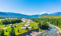 ทัวร์จีน ซินเจียงเหนือ อุรุมชี คานาสือ หมู่บ้านเหอมู่ ทุ่งหญ้านาราถี ล่องเรือทะเลสาบคานาสือ ทะเลสาบอูหลุนกู