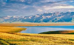 ทัวร์จีน ซินเจียงเหนือ อูรุมฉี ถูหลู่ฟาน โบเล่อ หมู่บ้านดอกแอปริคอต ภูเขาหิมะเขาเทียนซาน ทะเลสาบไซ่หลี่มู่ ไม่เข้าร้านรัฐบาล