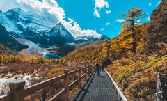 ทัวร์จีน แชงกรีล่า ย่าติง อุทยานย่าติง วัดซงจ้านหลิน ทุ่งหญ้าลั่วหรง ทะเลสาบไข่มุก จุดชมวิวทะเลสาบนาปาไห่ ไม่เข้าร้านรัฐบาล