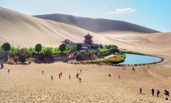ทัวร์จีน เส้นทางสายไหม บินตรงซีหนิง ตุนหวง ทะเลสาบชิงไห่ ภูเขาสีรุ้ง 7 สี ทะเลสาบพระจันทร์เสี้ยว