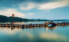 ทัวร์จีน บินตรงภูเก็ต หางโจว เจดีย์ศาลหลักเมือง สะพานหรูอวี้ Ruyi Bridge ล่องเรือทะเลสาบซีหู ไม่เข้าร้านรัฐบาล