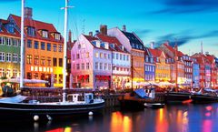 ทัวร์สแกนดิเนเวีย สตอกโฮล์ม โคเปนเฮเกน พระราชวังอมาเลียนบอร์ก รูปปั้นนางเงือก ออสโลโอเปร่าเฮาส์ พักบนเรือสำราญ DFDS 1 คืน 