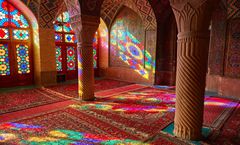 ทัวร์อิหร่าน เตหะราน ชิราซ สุเหร่าสีชมพู ทะเลสาบมาฮาลูร์ พระราชวังเฮลโชตุน มัสยิดอิหม่าม ราคารวมทุกอย่างแล้ว