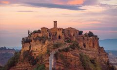 ทัวร์แกรนด์อิตาลี เกาะเวนิส หมู่บ้านมานาโรล่า ทะเลสาบโคโม่ โคลอสเซี่ยม หอเอนปิซ่า หมู่บ้านซิวิตา ดิ แบนอริจิโอ