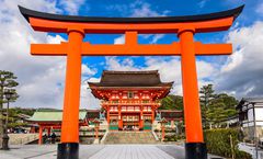 ทัวร์ญี่ปุ่น โอซาก้า เกียวโต ศาลเจ้าฟูชิมิอินาริ ปราสาทโอซาก้า วัดคินคะคุจิ วัดคิโยมิสึ ชินไซบาชิ อิสระเต็มวัน 