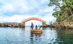 ทัวร์ญี่ปุ่น สงกรานต์ นีงาตะ โตเกียว ล่องเรือกะละมัง ชมซากุระสวนยาฮิโกะ และ สวนอนุสรณ์คาจิคาว่าชิซุย