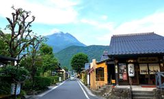 ทัวร์ญี่ปุ่น ฟุกุโอกะ หมู่บ้านยูฟุอิน บ่อทะเลเดือดจิโกกุเมกุริ สวนดอกไม้คุจู ศาลเจ้าดาไซฟุ อิสระเต็มวัน