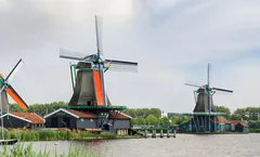 ทัวร์ยุโรป 4 ประเทศ อัมสเตอร์ดัม โคโลญ หมู่บ้านกีธูร์น มหาวิหารโคโลญ ล่องเรือหลังคากระจก Zaanse Schans 