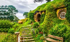 ทัวร์แกรนด์ นิวซีแลนด์ อ็อคแลนด์ โรโตรัว หมู่บ้านชาวฮอบบิท ถ้ำหนอนเรืองแสงไวโทโม่ มิลฟอร์ดซาวด์ รวมวีซ่า