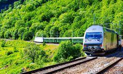 ทัวร์สแกนดิเนเวีย สต็อกโฮล์ม ออสโล โคเปนเฮเกน รูปปั้นเงือกน้อย ล่องเรือสำราญ DFDS นั่งรถไฟสายโรแมนติกฟลัมสบาน่า