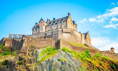 ทัวร์อังกฤษ สกอตแลนด์ ปราสาทเอดินบะระ เสาหินสโตนเฮ้นจ์ พระราชวังบัคกิ้งแฮม ล่องเรือแม่น้ำเทมส์