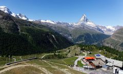 ทัวร์อิตาลี สวิส อินเทอร์ลาเก้น ตูริน พิชิตยอดเขาซุนเนกกา ทะเลสาบโคโม ปราสาทชิลยอง มหาวิหารแห่งเมืองมิลาน 