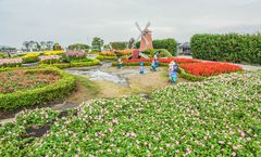 ทัวร์ไต้หวัน ไทเป ตั้นสุย ฟาร์มดอกไม้จงเซ่อ อนุสรณ์สถานเจียงไคเชก สะพานแห่งความรัก ตึกไทเป 101 ล่องเรือทะเลสาบสุริยันจันทรา