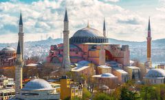 ทัวร์ตุรกี อิสตันบูล อังการ่า คัปปาโดเกีย ปามุคคาเล่ สุเหร่าเซนต์โซเฟีย สุสานมุสตาฟา ทะเลสาบเกลือ