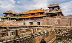 ทัวร์เวียดนาม เว้ ดานัง ฮอยอัน บานาฮิลล์ สะพานสีทอง พระราชวังเว้ ล่องเรือแม่น้ำหอม นั่งเรือกระด้ง ไม่เข้าร้านรัฐบาล