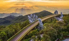 ทัวร์เวียดนาม ดานัง เว้ ฮอยอัน สะพานมือสีทอง Fantasy Park นั่งรถสามล้อซิโคล่ ล่องเรือกระด้ง พักบานาฮิลล์