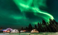 ทัวร์ฟินแลนด์ เฮลซิงกิ ไอซ์เบรกเกอร์ ฟาร์มฮัสกี้ หมู่บ้านซานตาคลอส Ice Fishing ล่าแสงเหนือ รวมทุกอย่างแล้ว