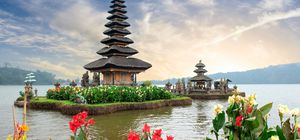 ทัวร์อินโดนีเซีย บาหลี PURA ULUN DANU BRATAN ประตุสวรรค์ วัดน้ำพุศักดิ์สิทธิ์ วัดทานาล็อต หาดจิมบารัน