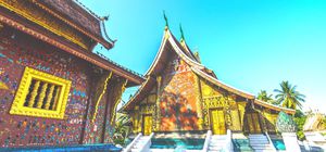 ทัวร์ลาว หลวงพระบาง วังเวียง วัดเซียงทอง น้ำตกตาดกวางสี พระธาตุพูสี วัดสีเมือง ตักบาตรข้าวเหนียว
