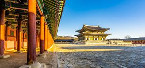 ทัวร์เกาหลี โซล พระราชวังเคียงบกกุง สวนสนุกเอเวอร์แลนด์ โซลทาวเวอร์ คาเฟ่ 943 KING’S CROSS