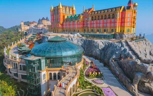 ทัวร์เวียดนาม ดานัง ฮอยอัน บานาฮิลล์ วัดหลินอึ๋ง สะพานแห่งความรัก เมืองโบราณฮอยอัน พักบนบานาฮิลล์ 1 คืน 