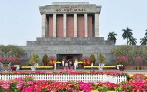 ทัวร์เวียดนาม เต็มอิ่ม พักซาปา ช้อปปิ้งสุดเพลินบนถนน 36 สาย ชมโชว์หุ่นกระบอกน้ำที่เดียวในโลก